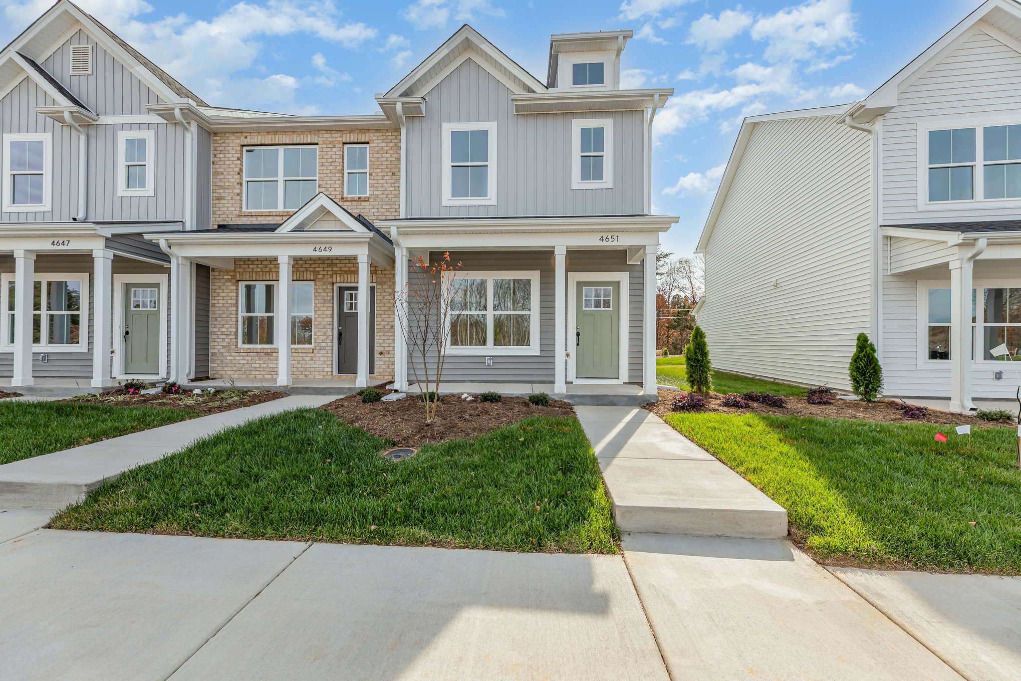 002_id7a4421-edit_436