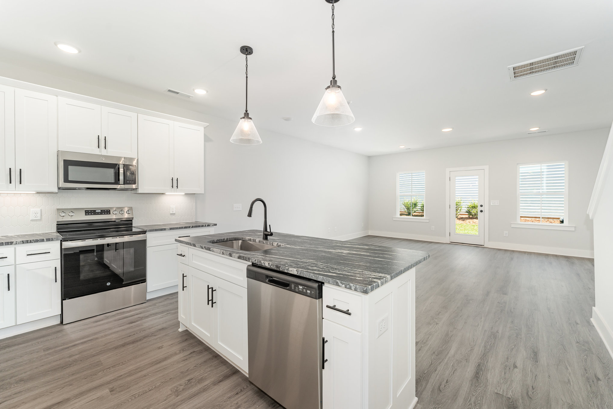 007_3602-interior-5-edit_880