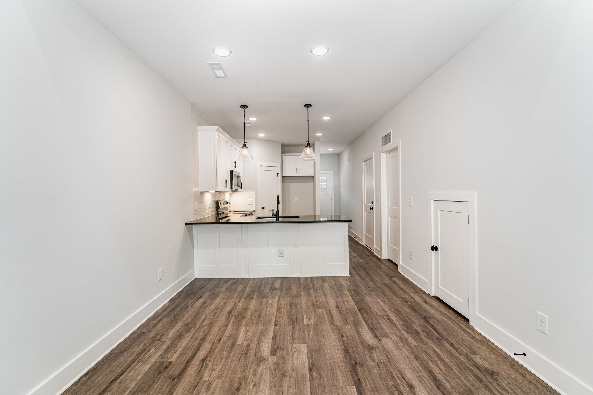 011_3606-interior-18-edit_595